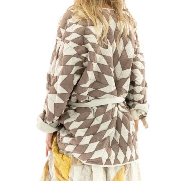 Magnolia Pearl - Geometric Quilted “Aleda”Coat - one size fits most - Picture 5 of 8